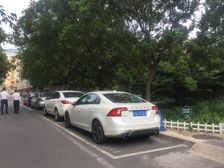 西城黄寺大街24号院1999年工行分房业主诚心出售