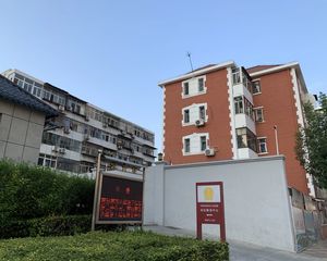 户型方正,业主诚意出售,采光好,无浪费面积交通便利