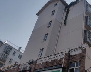 锦园小区南北通透,采光好装修好,环镜优美视野好,诚心出售