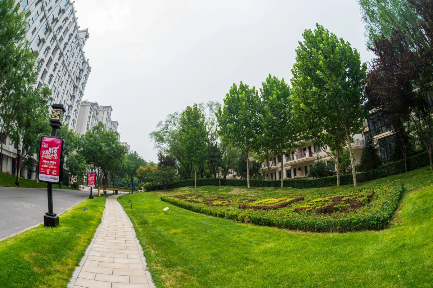 小区环境实景图