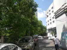 中环旁电梯小两房!房东诚意出售