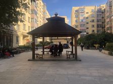 此房户型板正格局好,不挡光,配套齐全