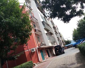 房子满五年唯一南北通透格局好、视野无遮挡