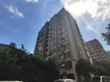 公园天下双拼别墅 1-2楼 院子40平方 地上车库46平方