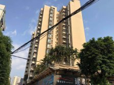 富盈大厦精装一房业主急售,朝南看花园,