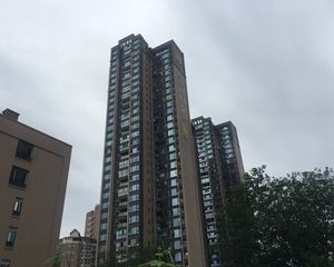 金房玺座3室1厅东南