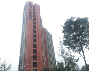 蓝润V客东区3室1厅东南