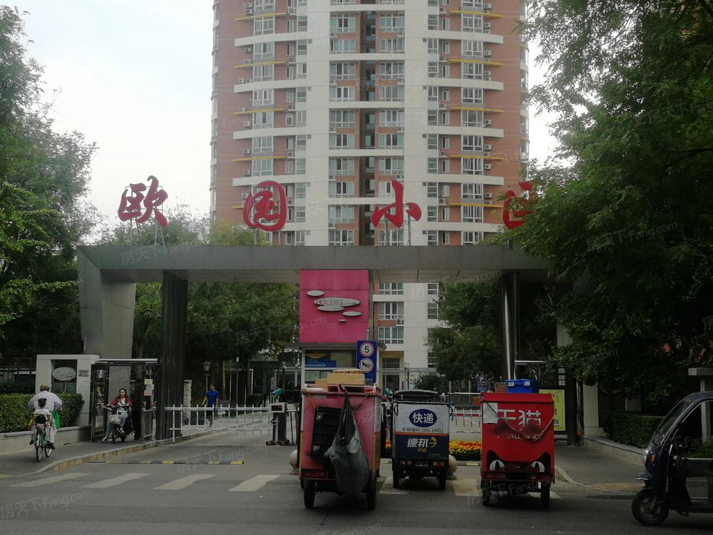 小区相关图
