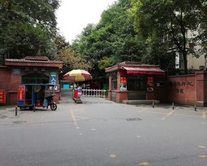 博雅新城D区 3室1厅 东南