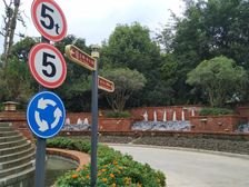 棠湖泊林城 5室2厅 南 北