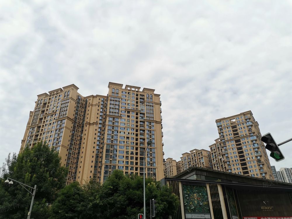 小区相关图