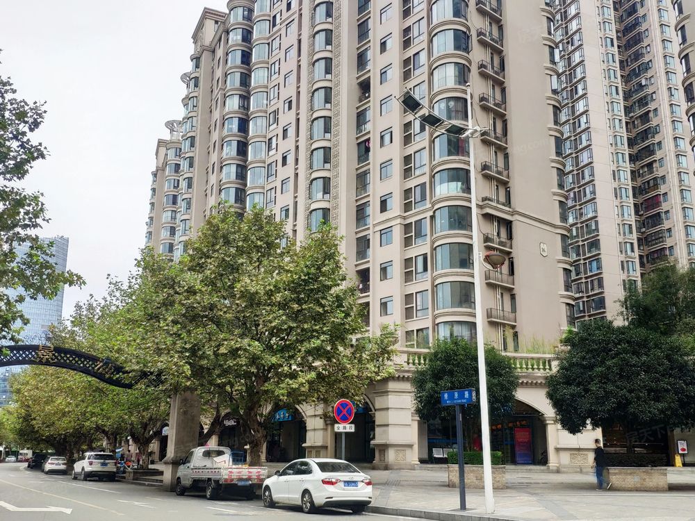 小区相关图