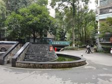 博雅新城D区5室2厅南