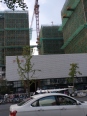 项目售楼处及在建工地侧立面实景图