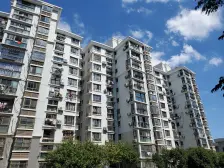 空中别墅 上叠 再带两层露台 精装修