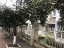 汽博商圈 临湖大户型 五个房间 可以住一大家人