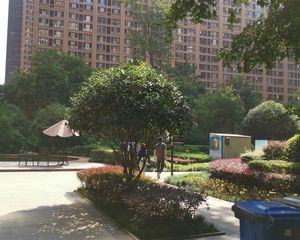 保利心语花园四期2室1厅东南