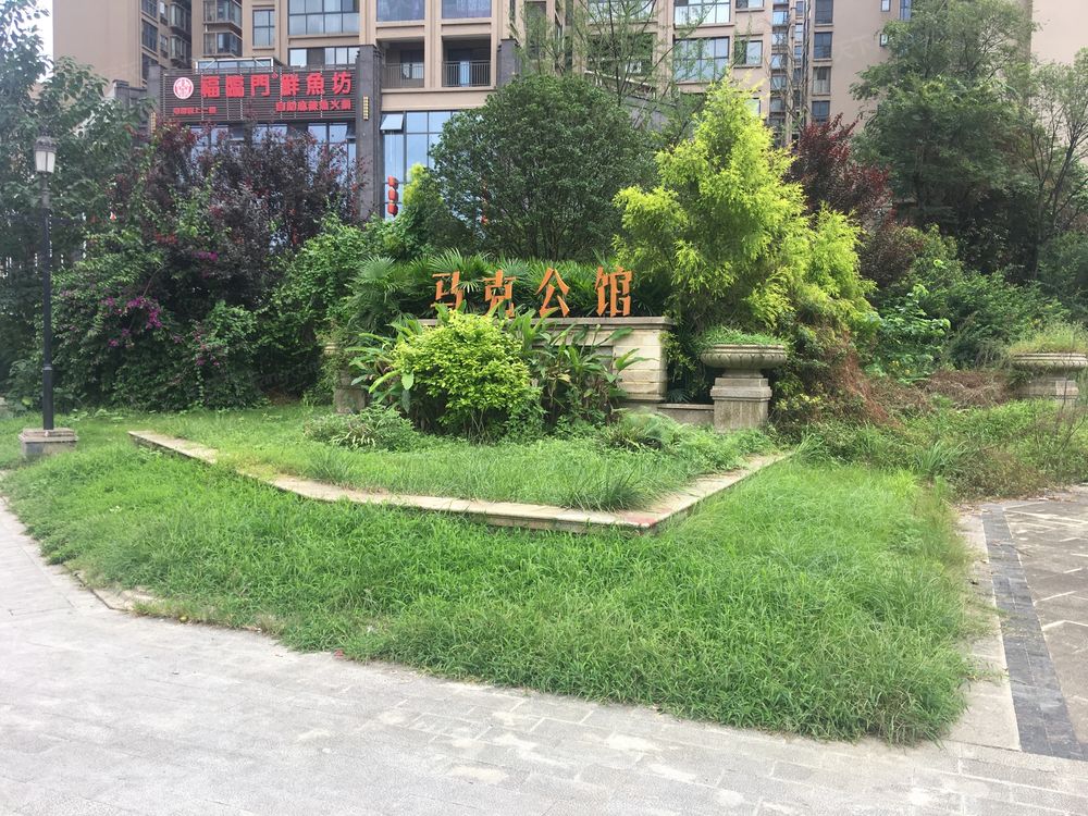 小区相关图