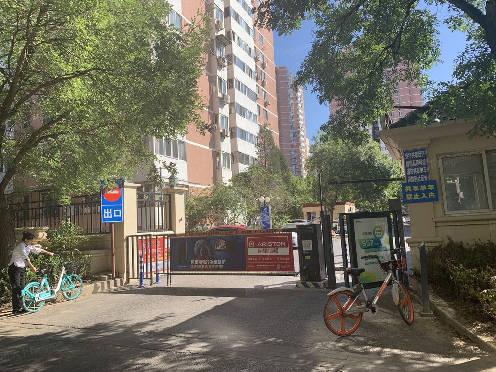 小区相关图