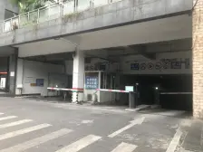 交通方便,近轻轨站,近步行街,楼下就是公交车站