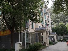 带车库,近地铁,双拼东边套,采光好,临湖景观
