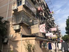 一梯四户,主卧朝南,品质小区,居家装修