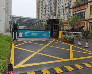 蓝光花满庭三期南区3室1厅西