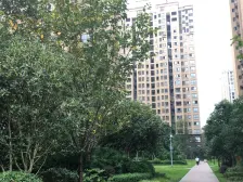 四房双卫 带车位 诚意出售 看房方便 价格可谈