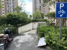 小区中间位置,中高区楼层,店长力荐,适合张江年轻人