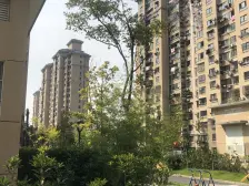 房东诚心出售好房,双商场,近地铁,BRT,看房方便