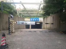 香溢花城二区精装1房,青山湖畔