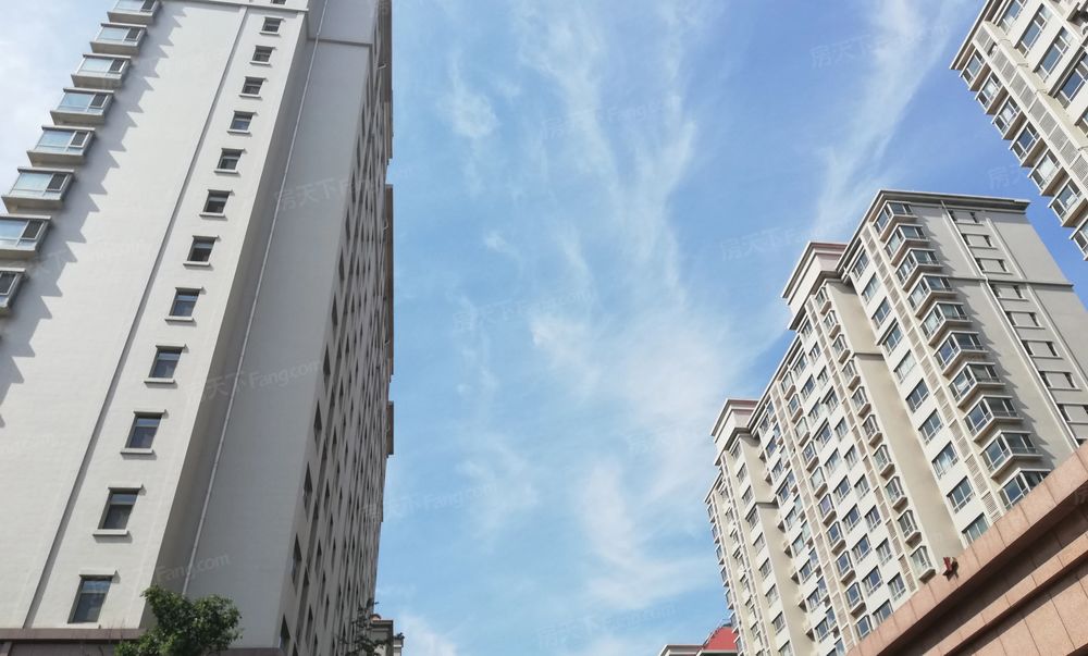 千佛山下环山路大众嘉园房龄新电梯小高层精装三室南北通透急售