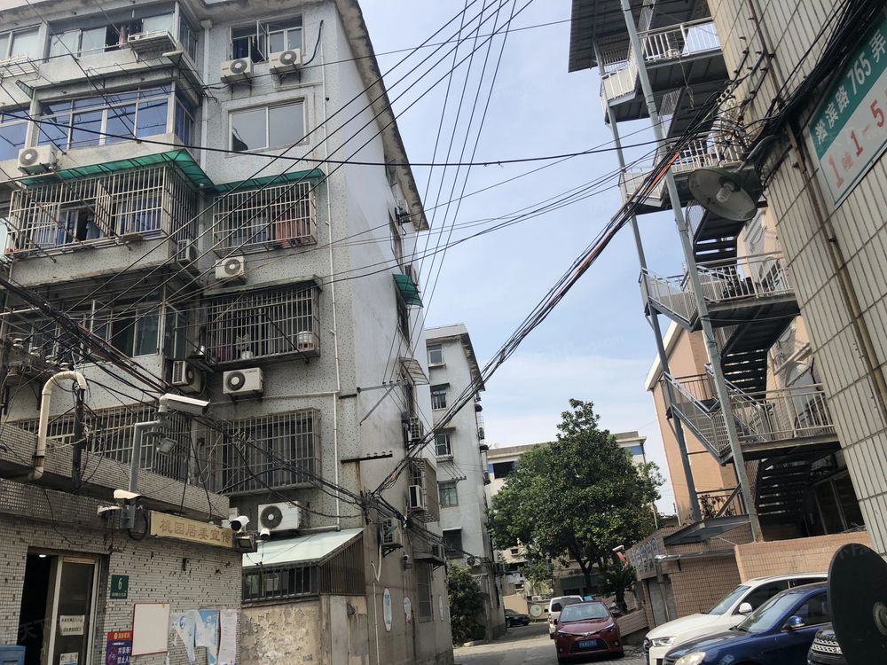 小区相关图