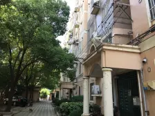 中式风格,小区中心位置,一梯两户,采光充足,两房朝南