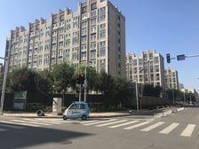 紫云家园,西边户三居室,两厅两卫,高楼层,位置安静