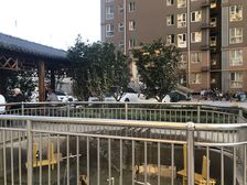 南北通透 毛坯随意装 近公园商场