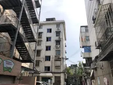 淞滨路765弄小区3室南朝向370.00万元/套出售