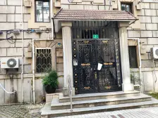 环境优美,主卧朝南,诚意出售,小区中心位置