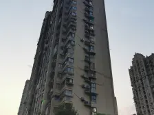 诚意出售,毛坯房好改动,产权清晰,有钥匙随时看房