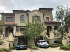 融庄联排精装修三层别墅 南北通透格局保持很好诚心售