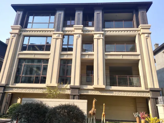 信阳建业南湖上院