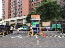 花园小区 万科物业 一梯一户,可以享受电梯直接入户