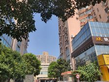 电梯房,大开间,小区中心位置,近商圈,居家装修,房型正气,得房率高