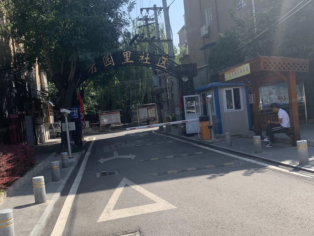 小区相关图
