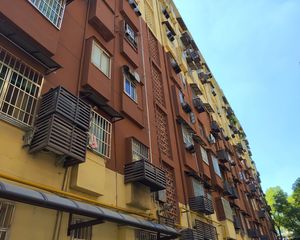 爱国路236号法院宿舍 南北通透,采光好 装修好,环镜优美 视野好,诚心出售