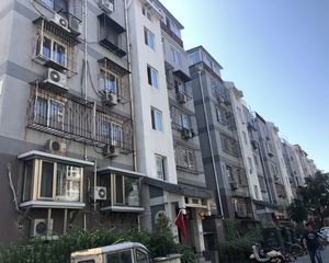 兴隆都市馨园1室0厅南