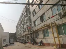 两室朝南中间楼层靠地铁交通便利近高架口