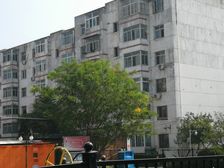 温泉花园二层三居室房源,看房方便