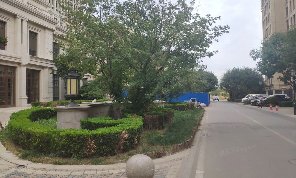 首付17万 融创半湾半岛 双阳两居 清水毛坯 随意装修