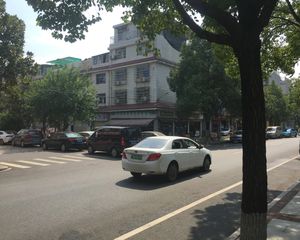 世纪春天3室2厅南